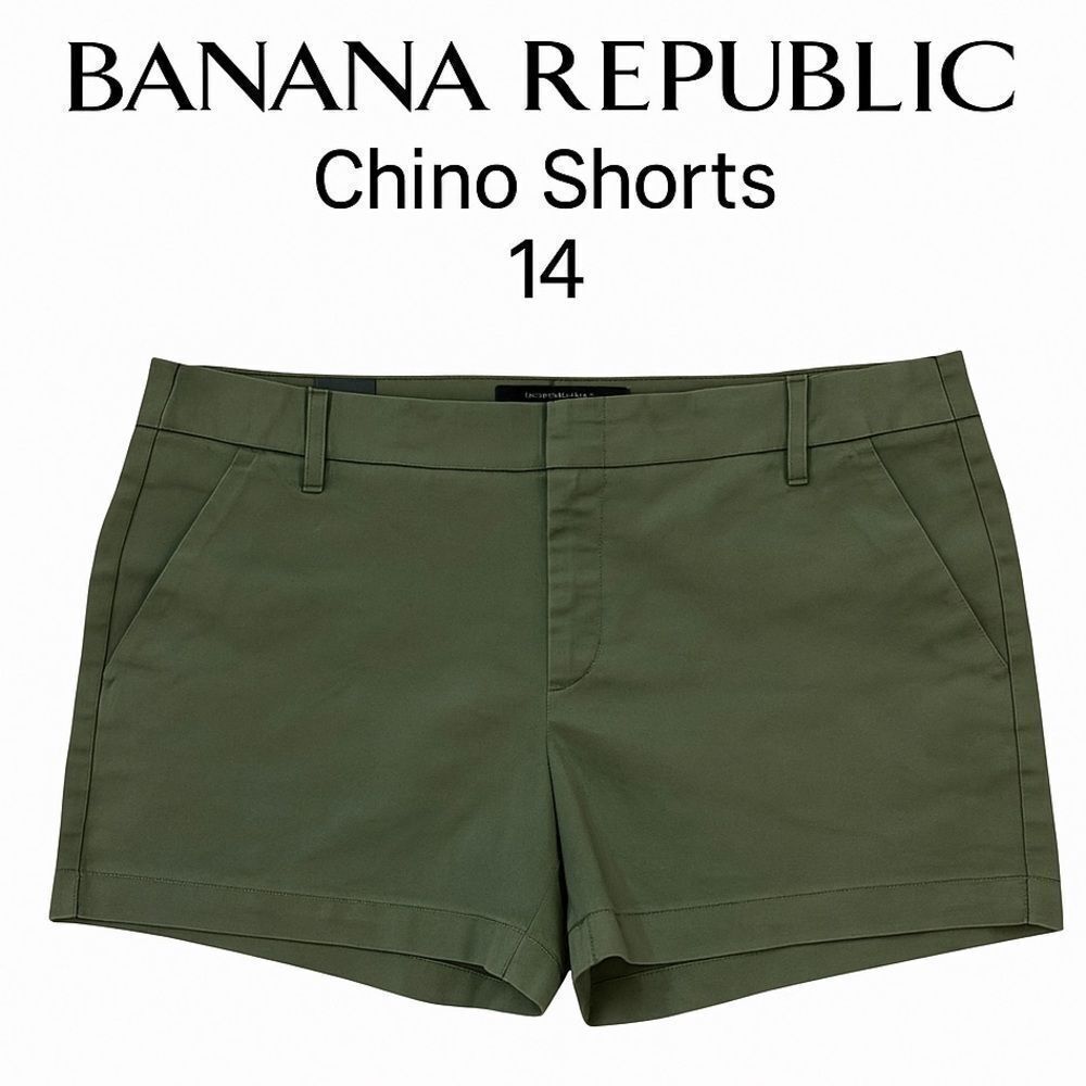 Banana Republic Chino Shorts Size 14 | Army Green